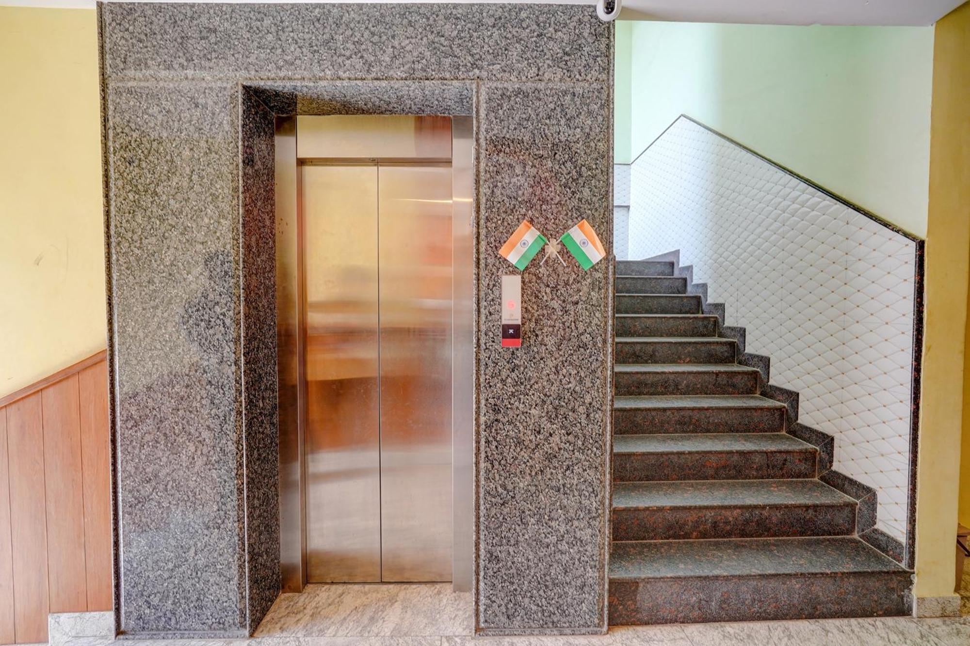 Fabhotel Bns Comforts Bangalore Esterno foto